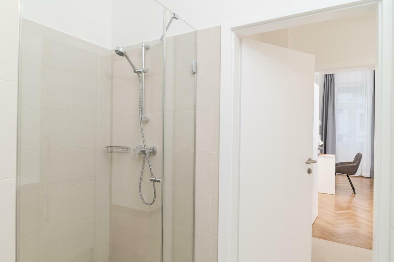 Stadlau Live Apartments Вена Экстерьер фото