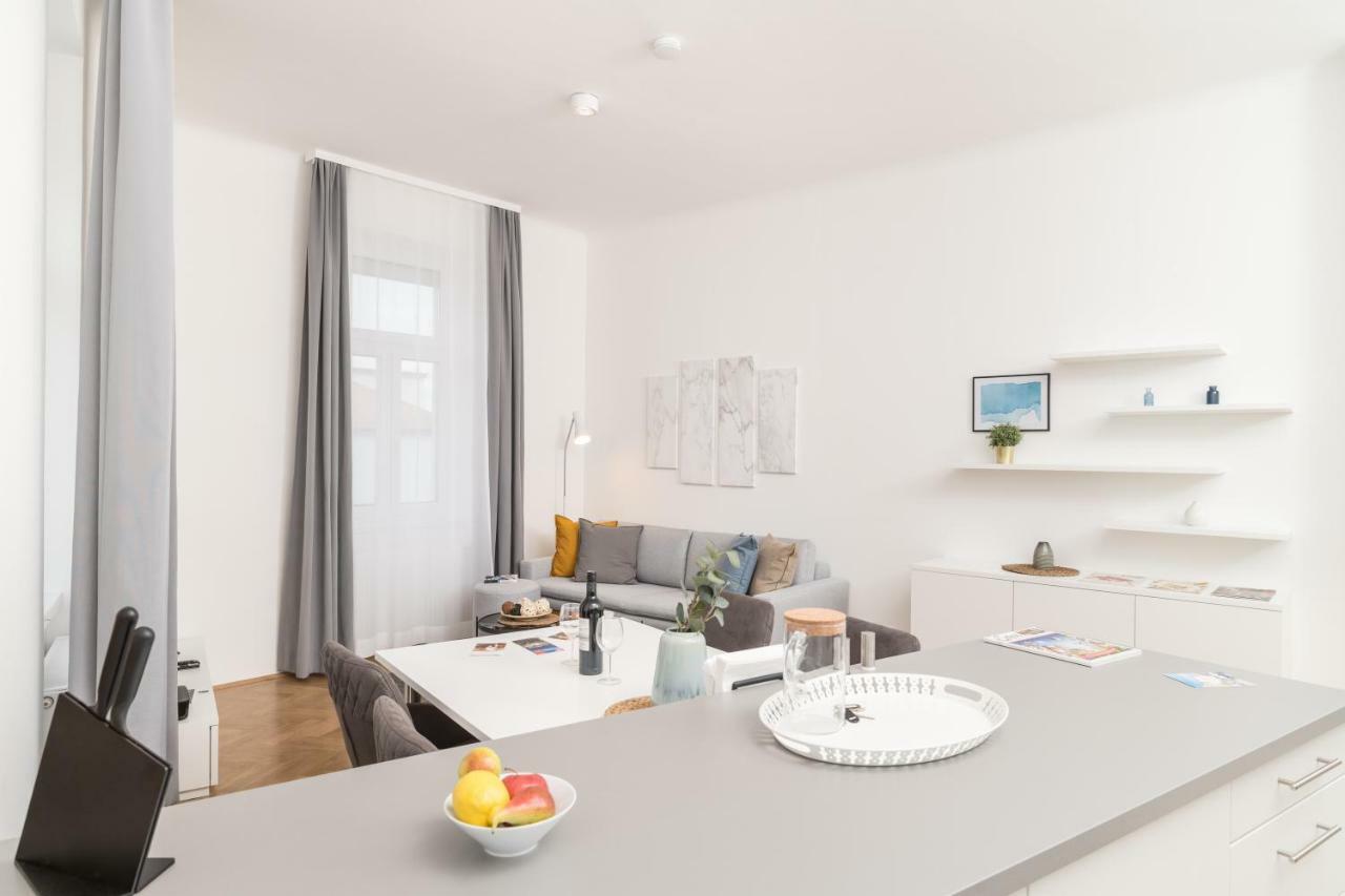 Stadlau Live Apartments Вена Экстерьер фото