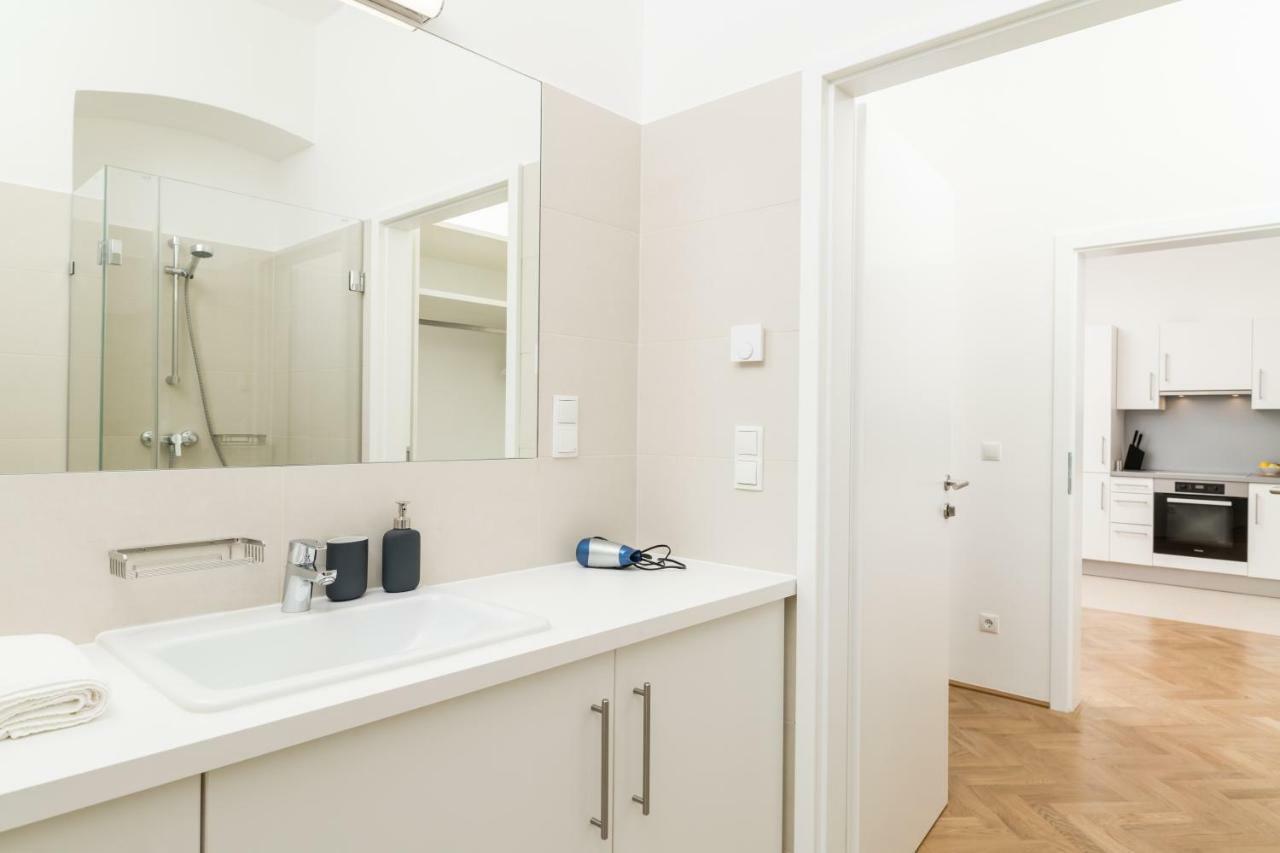 Stadlau Live Apartments Вена Экстерьер фото